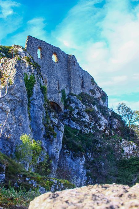le donjon du château cathare de Roquefixade