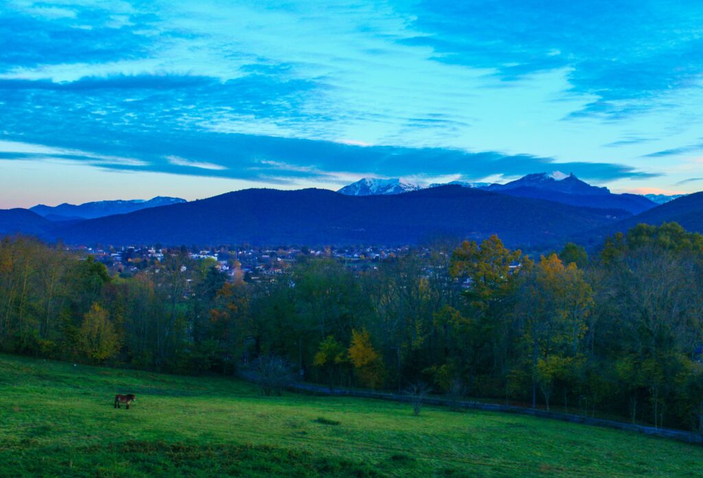 Montréjeau offre un splendide panorama sur les Pyrénées commingeoises.