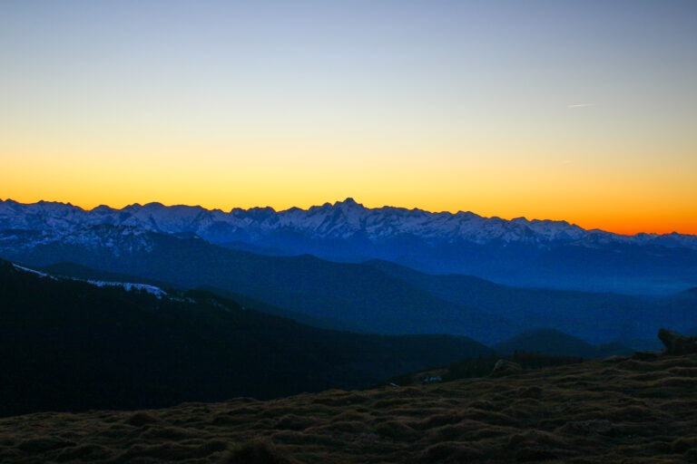 Coucher de soleil sur le massif du mont Valier depuis l'Arize.