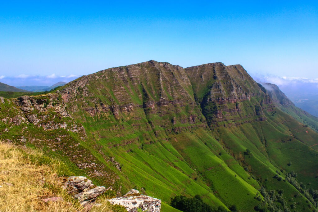 Les crêtes d'Iparla, magnifique paysage du pays basque