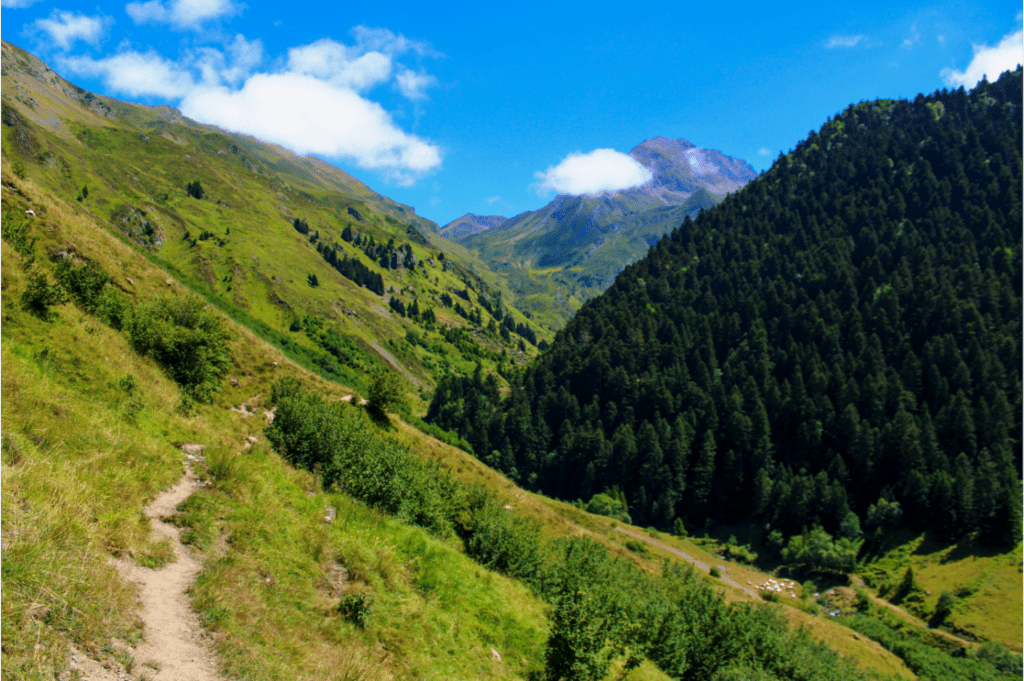 Paysages du val d'Aube près de Loudenvielle