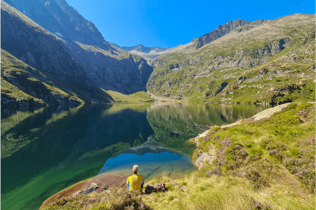 Des couleurs incroyables au bord de l'étang du Garbet, une magnifique randonnée