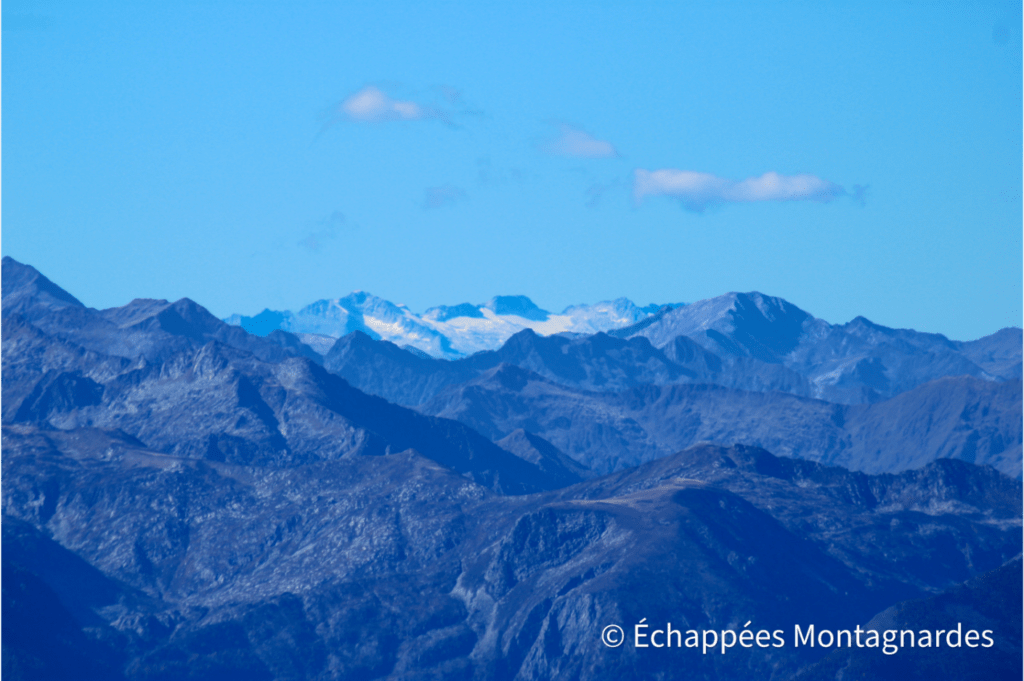 Vue sur le massif de la Maladeta