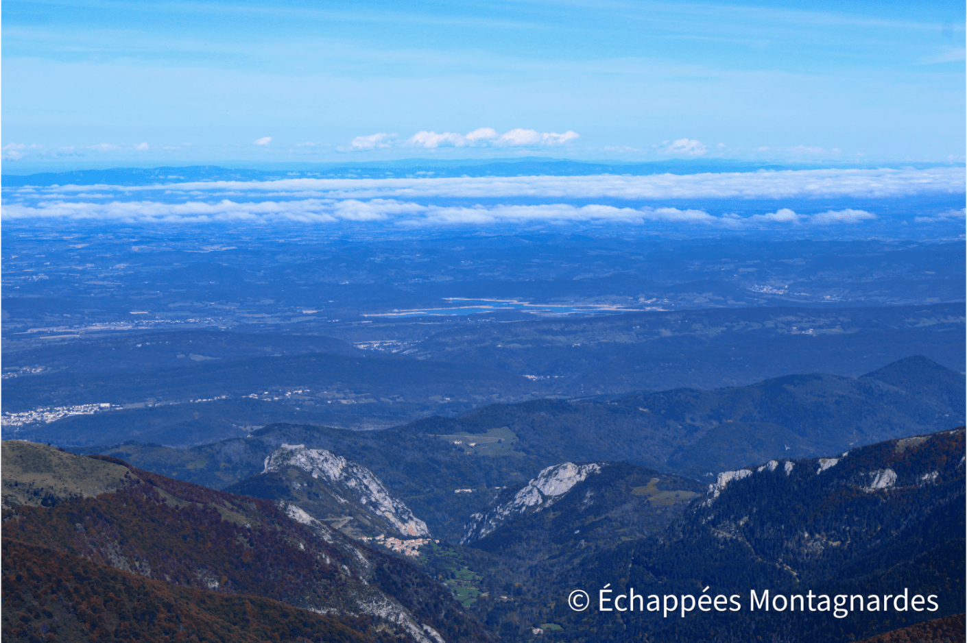 Vue sur le lac de Montbel